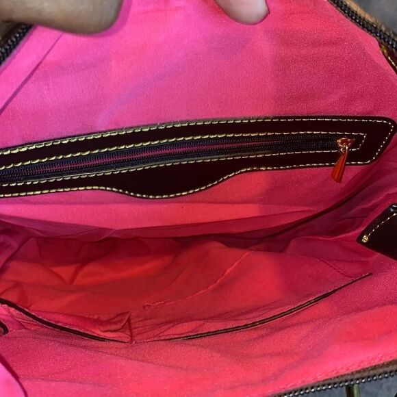 Shoulder Purse *Sale* Bundle 2 purses for $100 - Picture 5 of 6